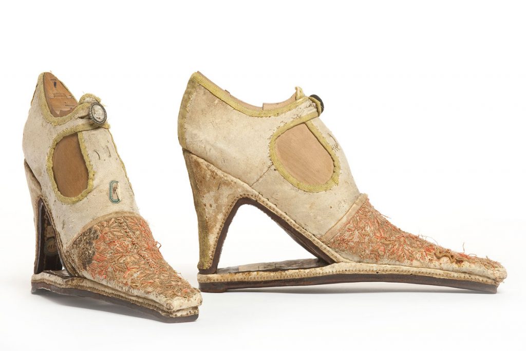 Storia della calzatura in mostra Life&People Magazine Lifeandpeople.it