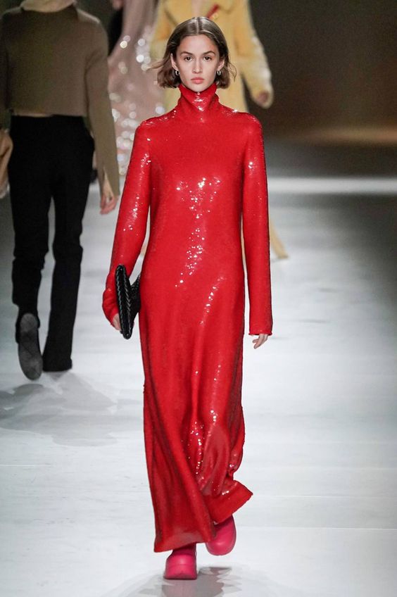 Rosso Pantone sfilata