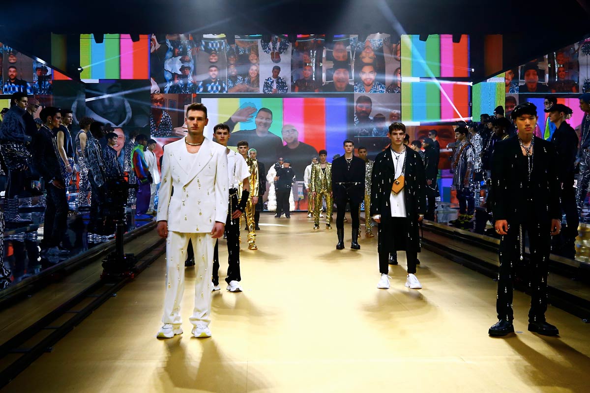 sfilata digitale dolce e gabbana runway finale ai 2021 2022 Life&People Magazine LifeandPeople.it