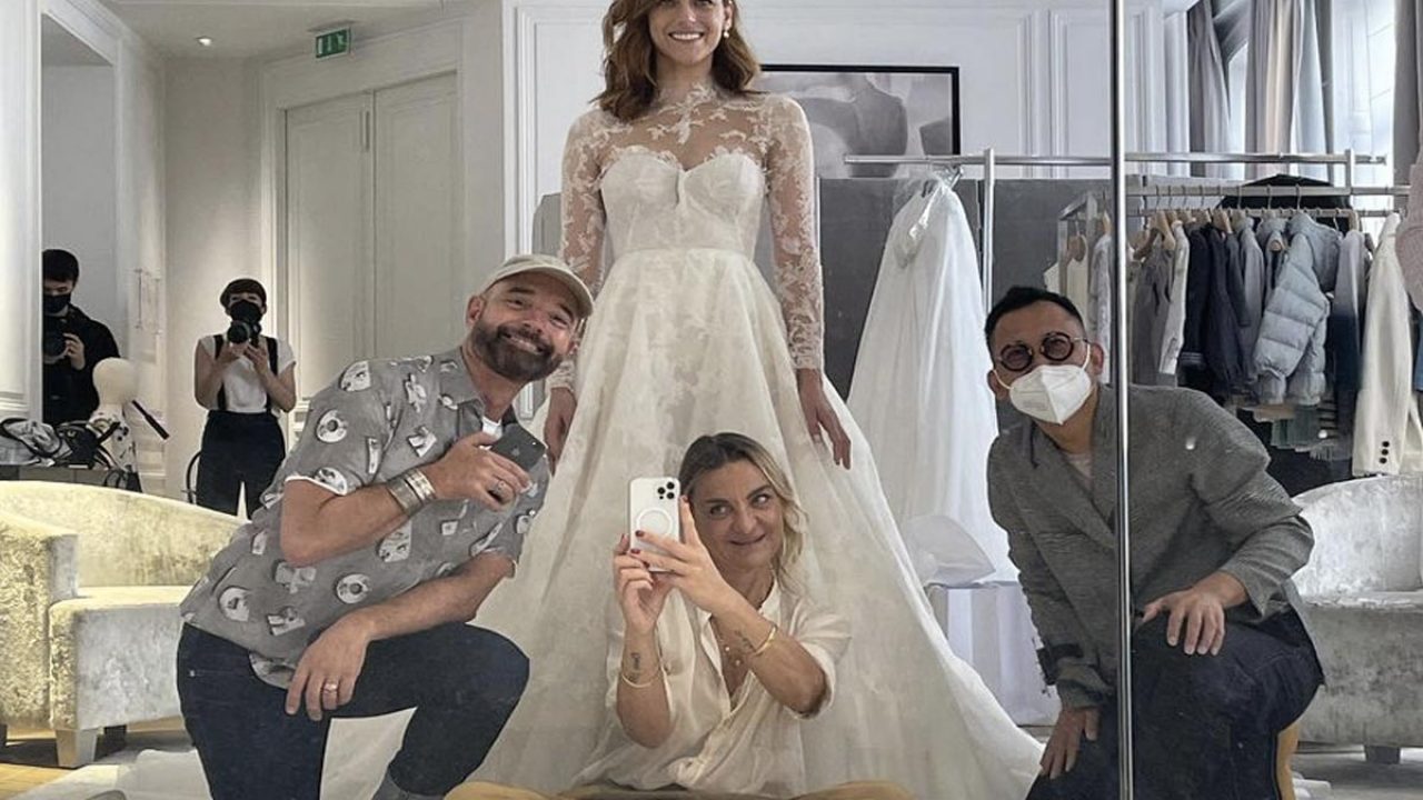 Abiti sposa in pizzo Dior matrimonio Miriam Leone | Life\u0026People Mag