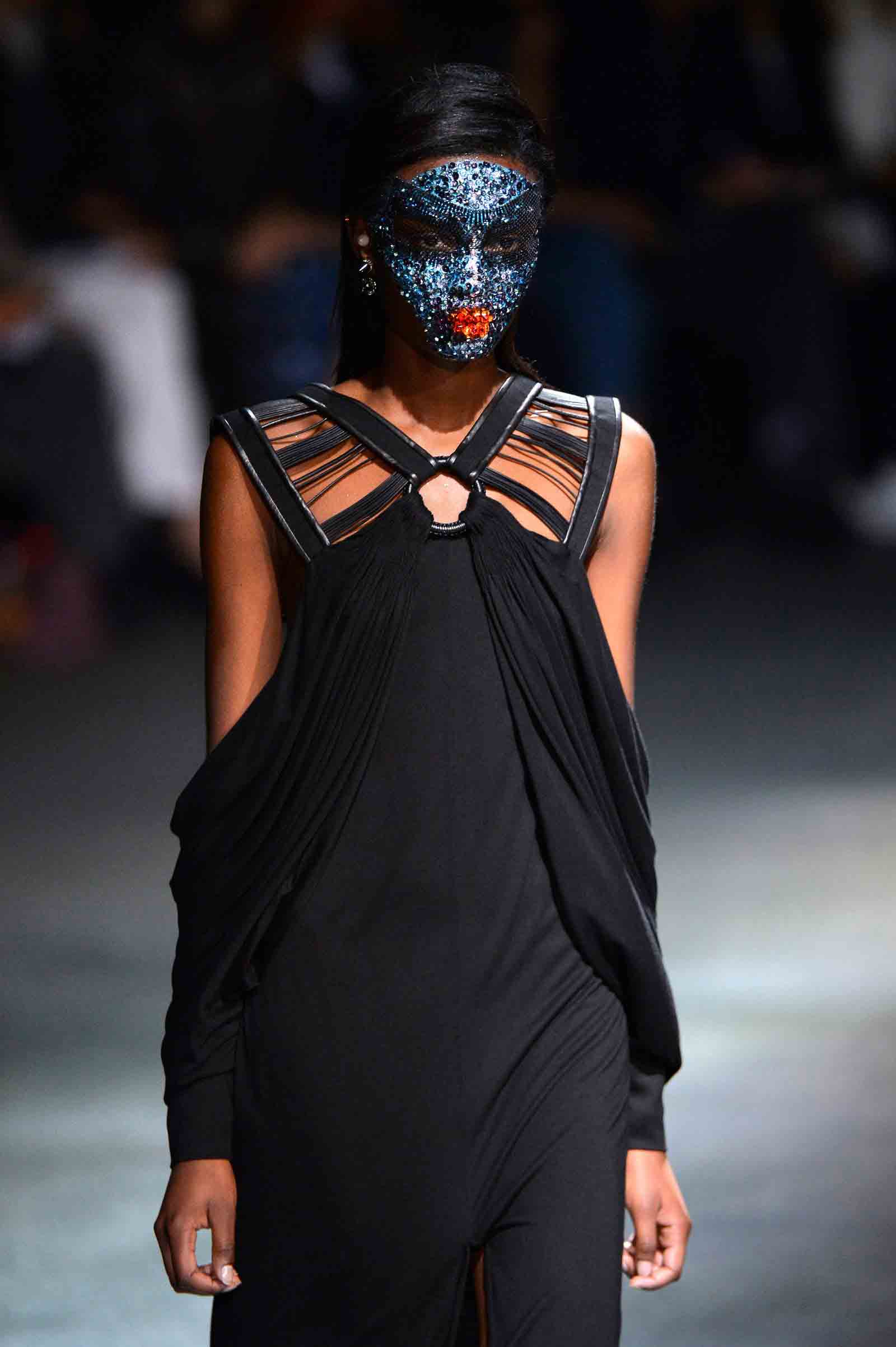 tendenza moda maschera gioiello Life&People Magazine 