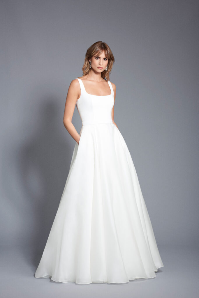 Tendenze moda Bridal Fashion Week scollo squadrato