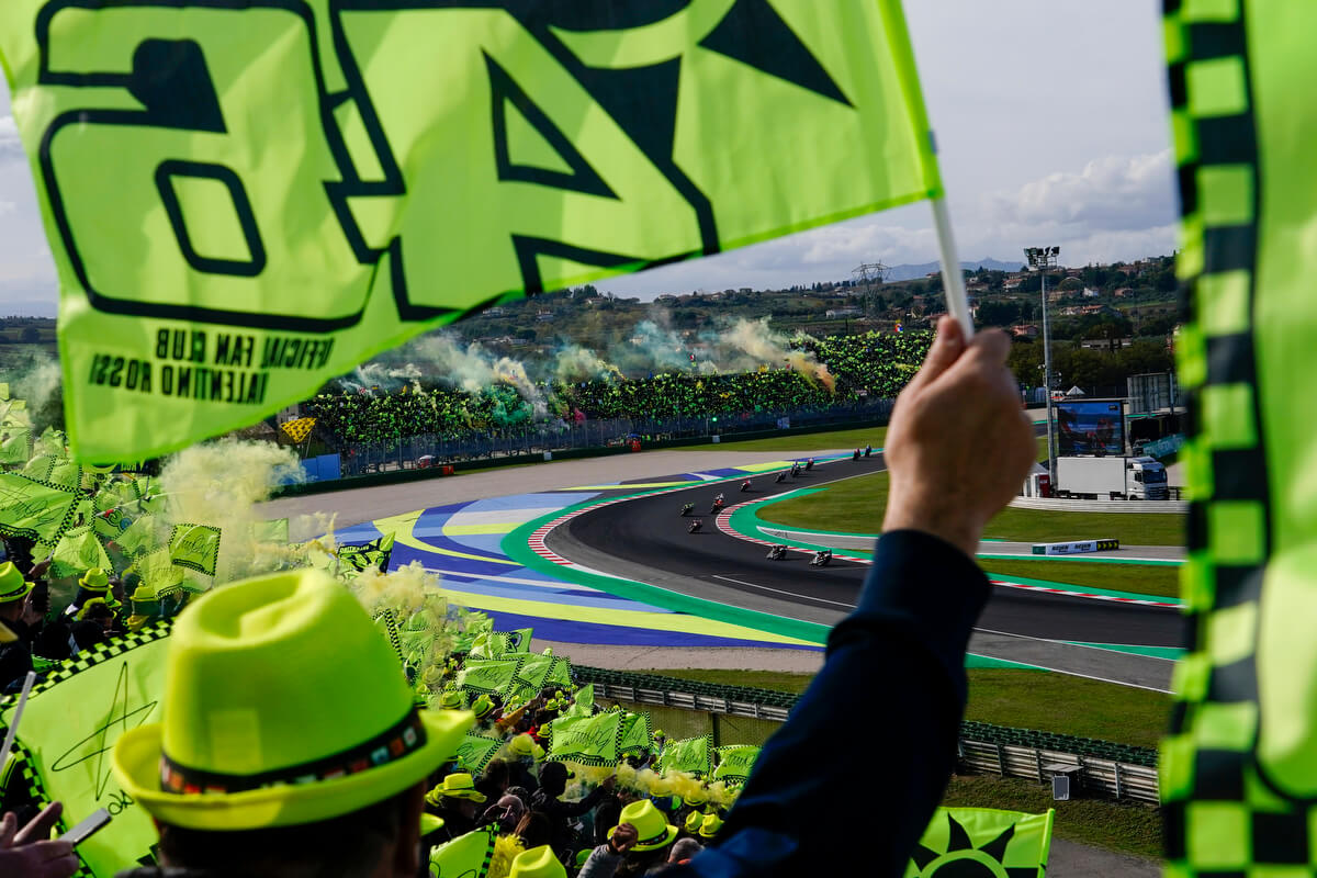 Motogp misano ottobre 2021 Quartararo campione del mondo Life&People Magazine