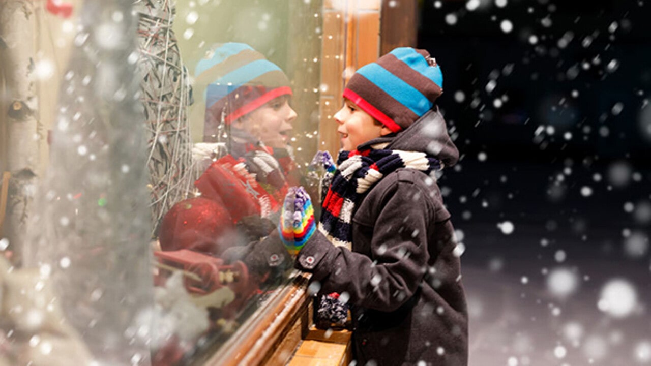 bambino regali di Natale 2021 Life&People Magazine LifeandPeople.it