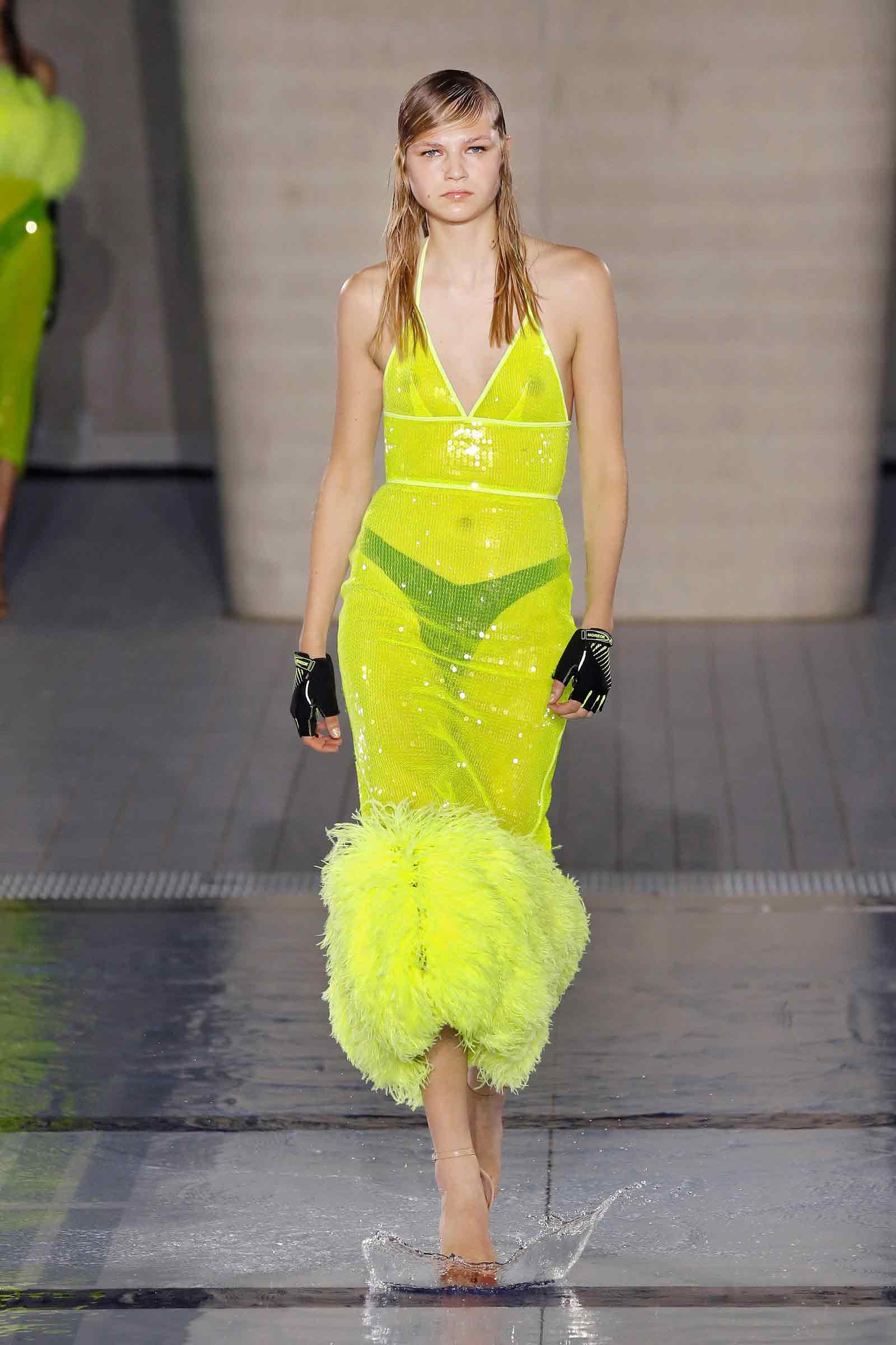 Abito trasparente tendenza primavera Life&People Magazine LifeandPeople.it