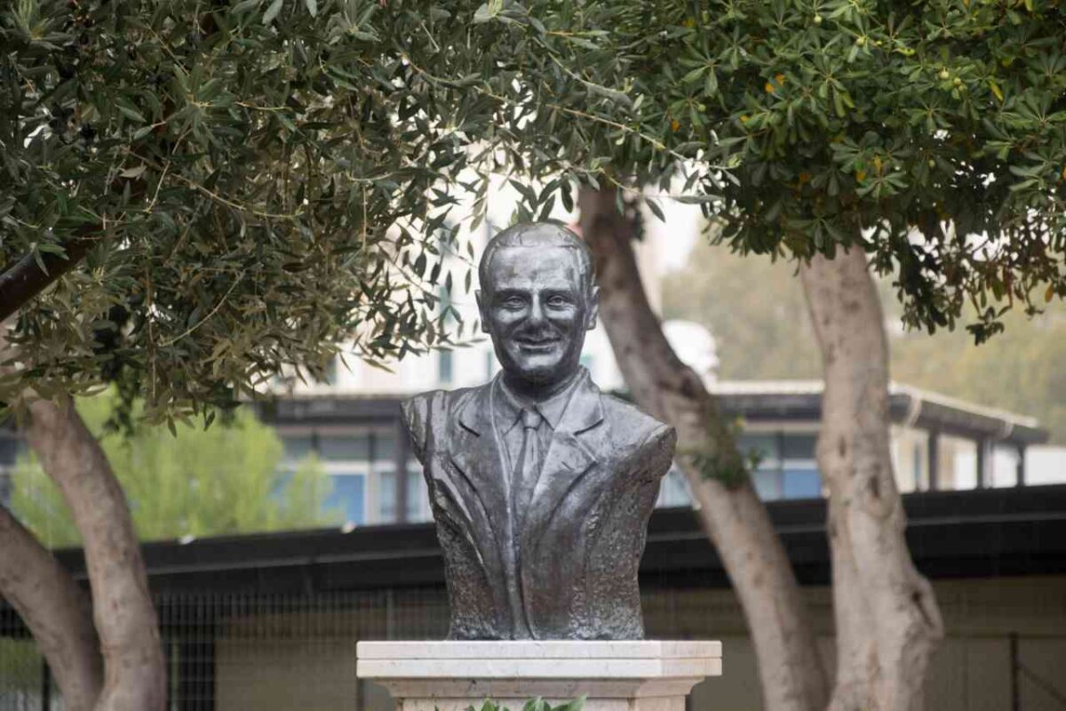 Chi era Enrico Mattei:storia dell'uomo che sfidò l'arroganza dei