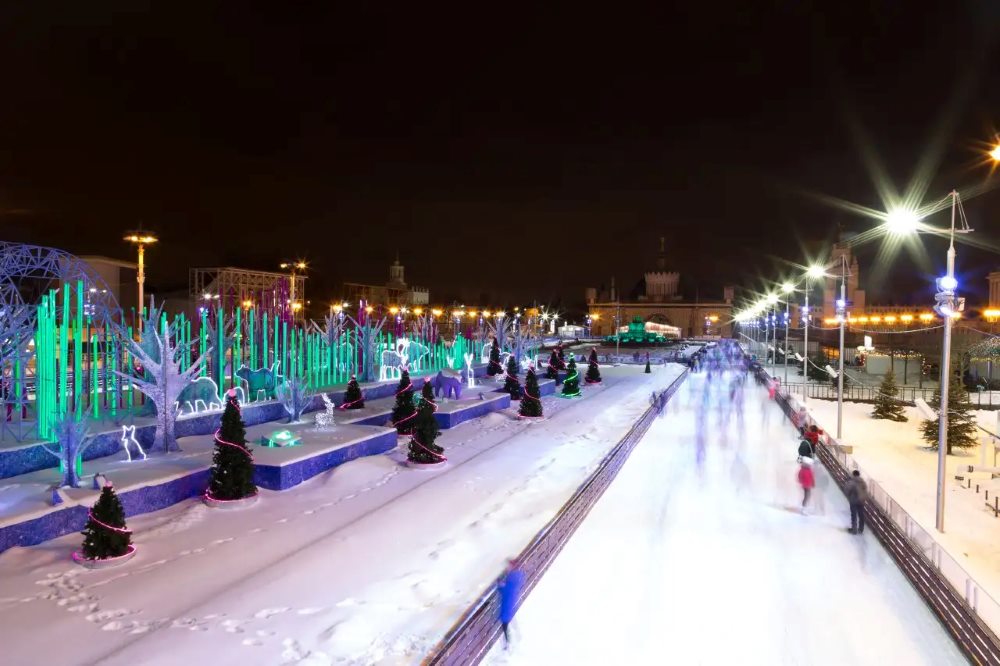 Piste di pattinaggio su ghiaccio più belle Life&People Magazine