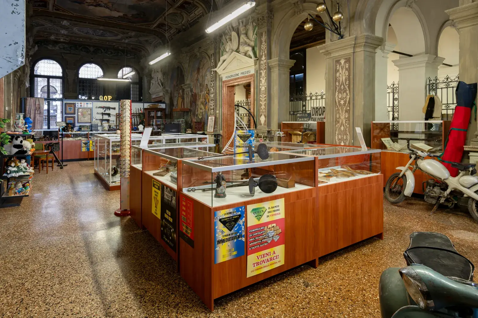 biennale arte 2024 Venezia monte pietà | Life&People Magazine