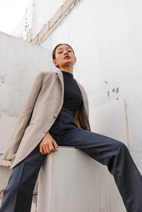 Pantaloni vita alta 2024 | Life&People Magazine