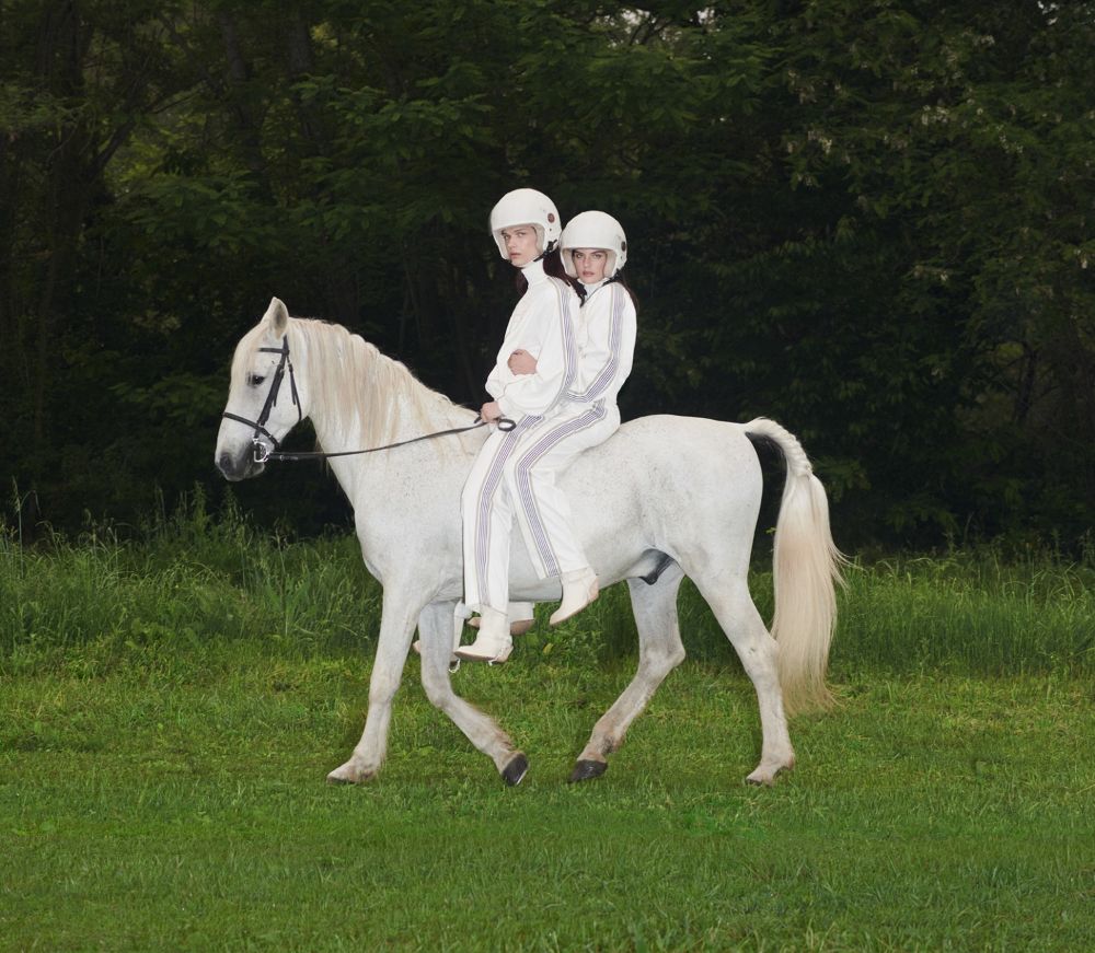 the empty space vespa | Life&People Magazine